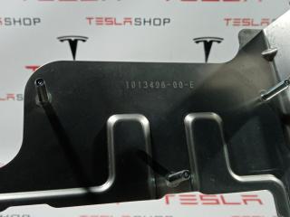 Кронштейн блока управления люком Tesla Model S 1 поколение 2012, 1013496-00-E, 1014399-00-F