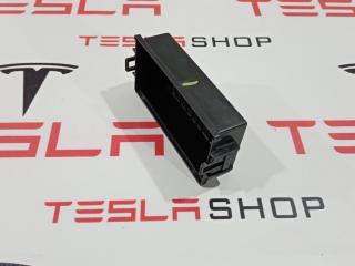 крышка блока предохранителей Tesla Model S 1 поколение 2012, 1004423-03-H
