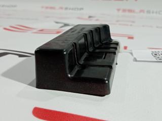 крепление бампера Tesla Model S 1 поколение 2015, 1003092-00-B