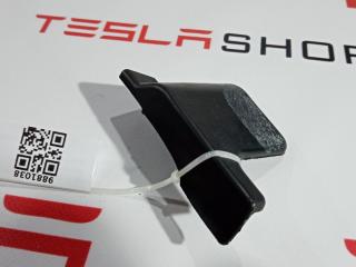 уплотнитель Tesla Model S 1 поколение 2015, 1046148-00-A
