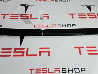 Уплотнитель стекла внутренний двери Tesla Model S 1 поколение 2015, 1038408-00-A