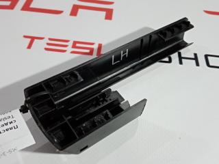 Заглушка салазки сиденья Tesla Model S 1 поколение 2015, 1031675-00-A