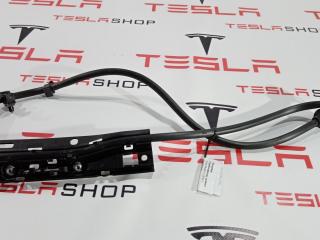Дренажная трубка панорамной крыши Tesla Model S 1 поколение 2015, 1013245-00-F