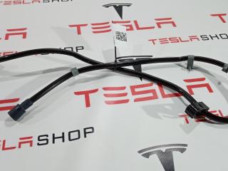 Дренажная трубка панорамной крыши Tesla Model S 1 поколение 2015, 1013245-00-F