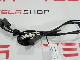 Кабель USB Tesla Model S 1 поколение 2012, 1004815-07-D