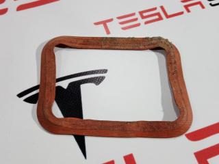 Уплотнительная резинка порта зарядки Tesla Model S 1 поколение 2012, 1017900-00-A, 1005612-00-K