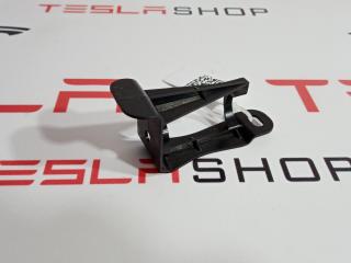 Кронштейн крепления электропроводки Tesla Model S 1 поколение 2012, 1004423-91-P