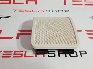 Крышка микрофона Tesla Model S 1 поколение 2012, 1002404-02-B