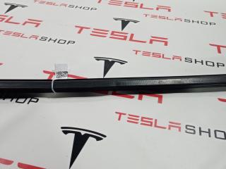 Уплотнитель стекла внутренний двери Tesla Model S 1 поколение 2012, 1038407-00-A