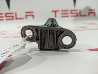 Упор крышки багажника Tesla Model S 1 поколение 2012, 1008864-00-C