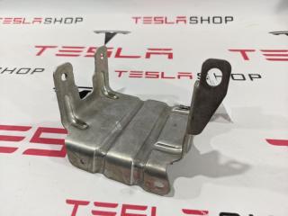 Кронштейн крепления клапана Tesla Model S 1 поколение 2012, 1003762-00-A