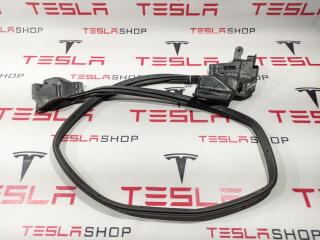 уплотнитель двери Tesla Model S 1 поколение 2012, 6009594-00-D
