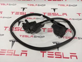 уплотнитель двери Tesla Model S 1 поколение 2012, 6009593-00-D