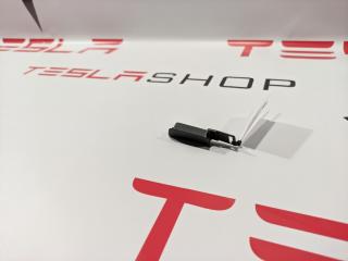 Фитинг для подключения iPhone Tesla Model X 1 поколение 2020, 1061288-00-A
