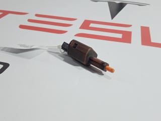 Датчик педали тормоза (лягушка) Tesla Model 3 1 поколение 2019, 1044681-00-B