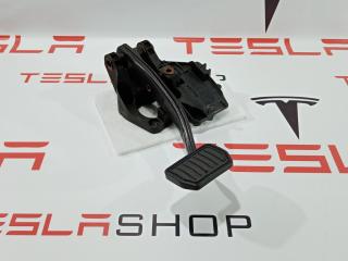 педаль тормоза Tesla Model 3 1 поколение 2019, 1044691-00-D