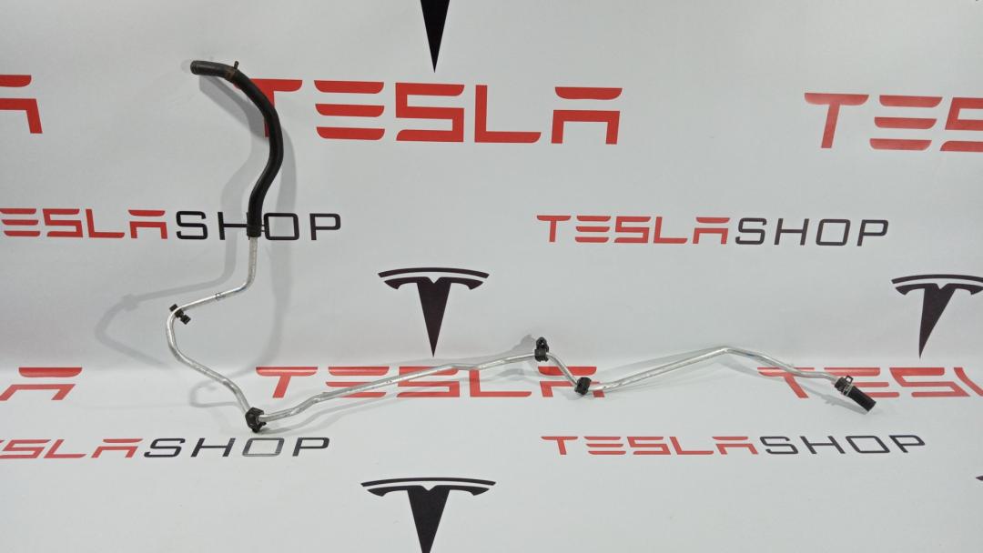 Вакуумная трубка тормозной системы Tesla Model S 1 поколение 2014, 6006358-00-C - фото №1