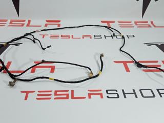 Электропроводка полки багажника Tesla Model 3 1 поколение 2019, 1068770-00-D