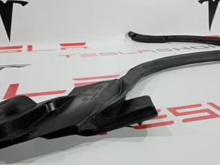 Уплотнитель задней двери Tesla Model S 1 поколение 2014, 6009595-00-D