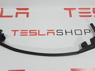 Уплотнитель задней двери Tesla Model S 1 поколение 2014, 1005423-00-D
