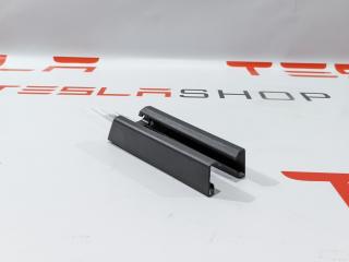 Заглушка салазки сиденья Tesla Model 3 1 поколение 2019, 1097490-00-C