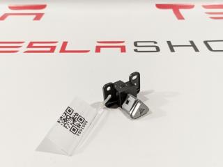 кнопка аварийной сигнализации Tesla Model S 1 поколение 2012, 6008905-00-C