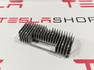 Радиатор охлаждения металлический платы усиления звука MCU Tesla Model S 1 поколение 2012, 1000322-002
