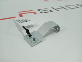 Кронштейн крепления монитора MCU к корпусу Tesla Model S 1 поколение 2012, 1453757-00-B