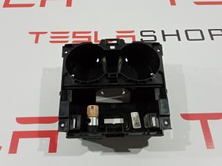 Корпус подстаканника центральной консоли Tesla Model 3 1 поколение 2019, 1095617-00-C