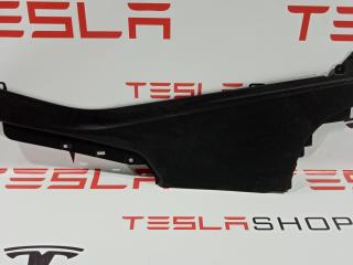 Декоративная накладка центральной консоли Tesla Model 3 1 поколение 2019, 1087932-00-B