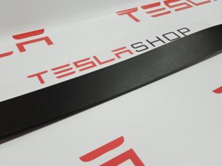 молдинг двери задней правой Tesla Model X 1 поколение 2020, 1035122-00-E