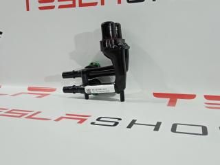 Клапан входящий патрубка охлаждения высоковольтной батареи Tesla Model S 1 поколение 2015, 6010351-00-G