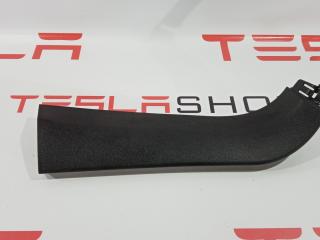 накладка двери (крышки) багажника Tesla Model S 1 поколение 2014, 1009252-00-G