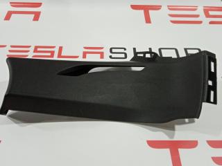 Накладка ремня безопасности стойки С Tesla Model S 1 поколение 2014, 1024732-00-A