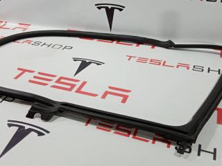 Уплотнитель проема дверного Tesla Model S 1 поколение 2014