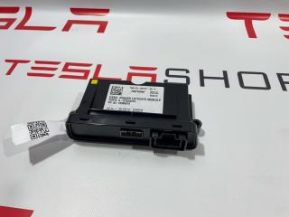 блок управления крышкой багажника Tesla Model S 1 поколение 2014, 1007511-00-A