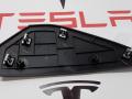Накладка боковая торпеды Tesla Model S 1 поколение 2014, 1028362-00-A, 1028360-00-A - фото №4