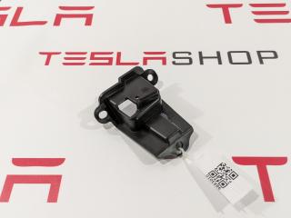 Кронштейн крепления кнопки стеклоподъемника двери Tesla Model S 1 поколение 2014, 6006133-11-L, 1007982-00-C