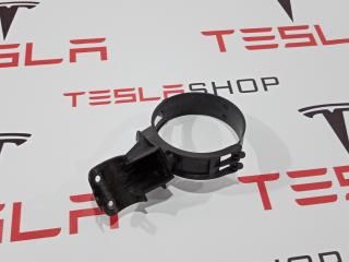 Крепление баллона пневмоподвески (ресивера) Tesla Model S 1 поколение 2014, 1013834-00-D