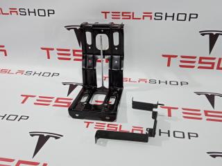 Крепление аккумулятора 12V Tesla Model S 1 поколение 2014