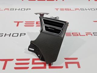 Декоративная накладка центральной панели (Торпедо) Tesla Model X 1 поколение 2016, 6007629-00-C, 1042773-11-B