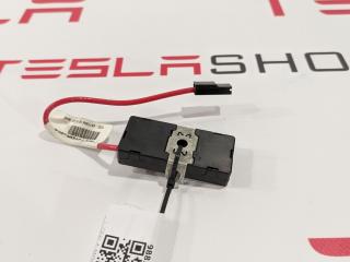 Антенна радио (фильтр) Tesla Model S 1 поколение 2014, 1012002-00-A