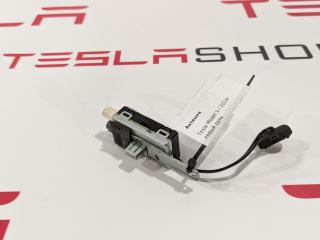 Антенна усилитель AM/FM Tesla Model S 1 поколение 2014, 1004793-00-F, 1004793-00-C
