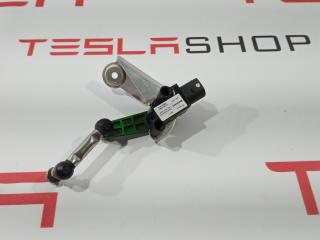 Датчик уровня пневмоподвески Tesla Model S 1 поколение 2014, 6006514-00-B