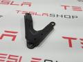 Кронштейн крепления подрамника Tesla Model S 1 поколение 2014, 6008490-00-A - фото №3