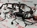 Электропроводка приборной панели кузова Tesla Model S 1 поколение 2014, 1004423-00-K - фото №5
