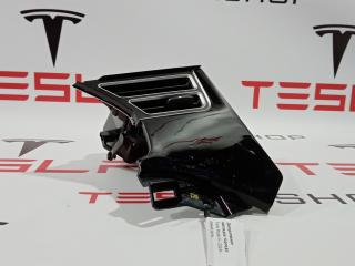 Декоративная накладка центральной панели (Торпедо) Tesla Model S 1 поколение [рестайлинг] 2016, 1004518-03-F, 1045969-92-C
