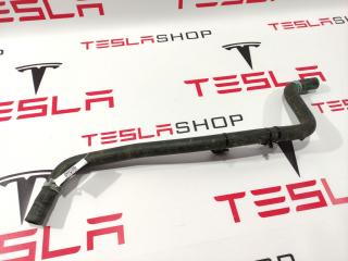 Шланг охлаждения с тройного клапана на четвертной клапан Tesla Model S 1 поколение 2014, 6008298-00-G