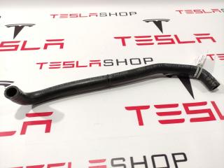 Шланг охлаждения клапана 4-х ходового системы охлаждения Tesla Model S 1 поколение 2014, 6007344-00-F