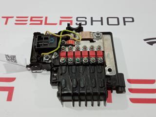блок предохранителей Tesla Model S 1 поколение 2014, 1013273-00-C